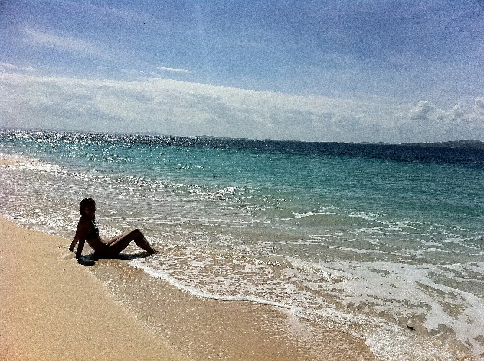 Clear shallow water and beach at Icacos, a Puerto Rico snorkeling destination